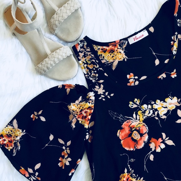 🔻LAST (S) Peach Echo Blouse - Picture 2 of 5